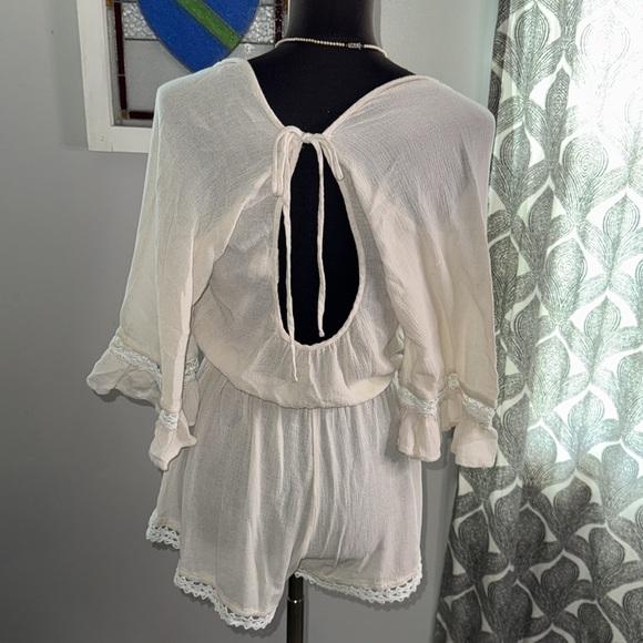 Eberjey Summer of Love Rosalie Romper Cover Up in Sand. SZ Small From Revolve - Picture 5 of 8